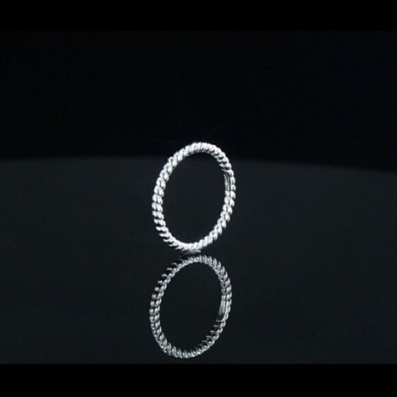 925 Sterling Silver Thin Twisted Stackable Ring Simple Silver Band Ring - Picture 2 of 10